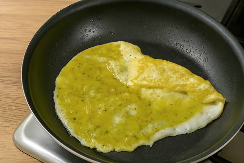Breakfast Burrito with Eggs & Cheese Step 3