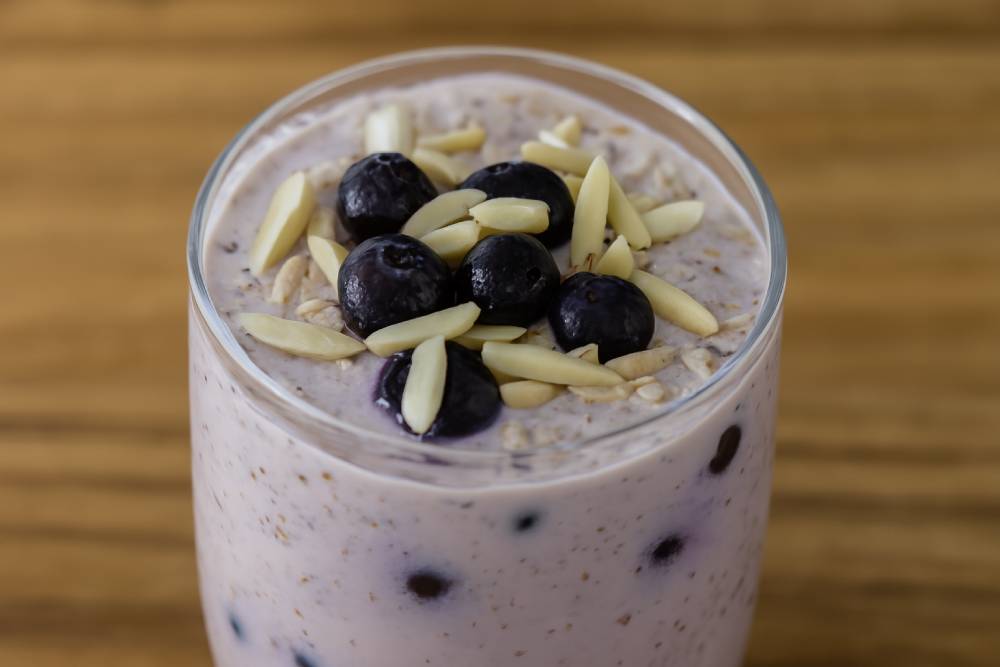 Overnight Oats with Berries Recipe