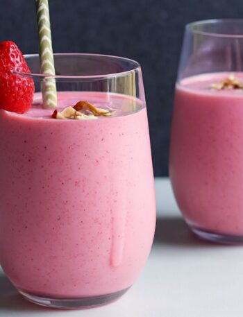 Strawberry Banana Smoothie with Almond Milk Recipe Post cover